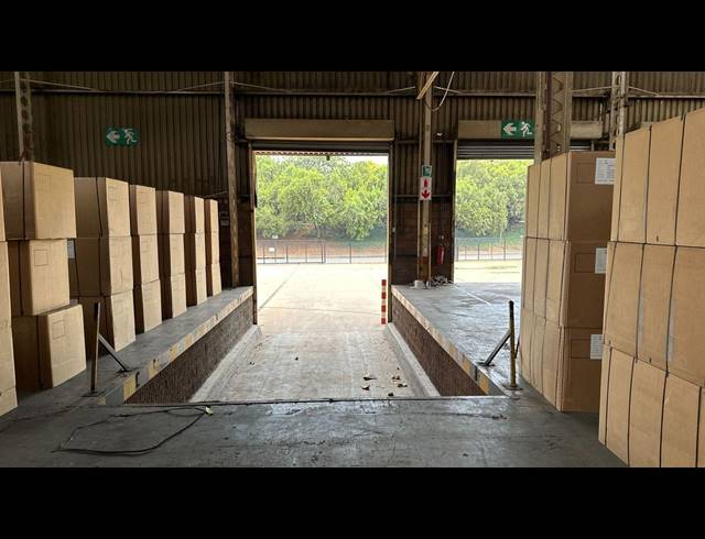 7,242M² WAREHOUSE TO LET IN ALRODE